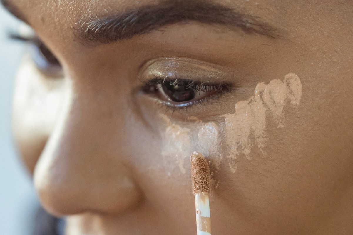 Everything You Should Know About Applying Concealer Under the Eye?